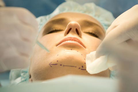 Ce trebuie sa stii inainte de chirurgia cosmetica