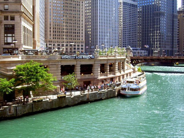 Un tur arhitectural in Chicago