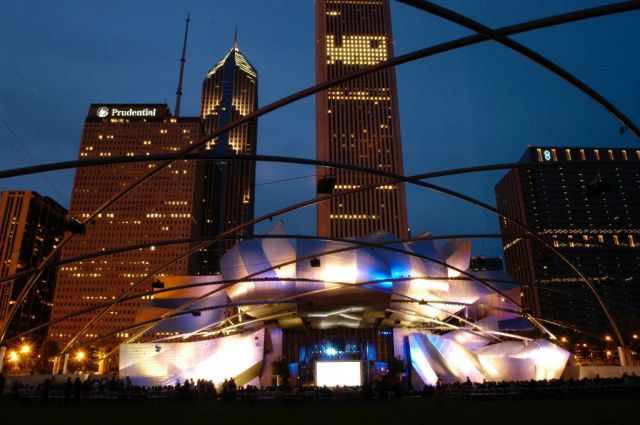 Un tur arhitectural in Chicago