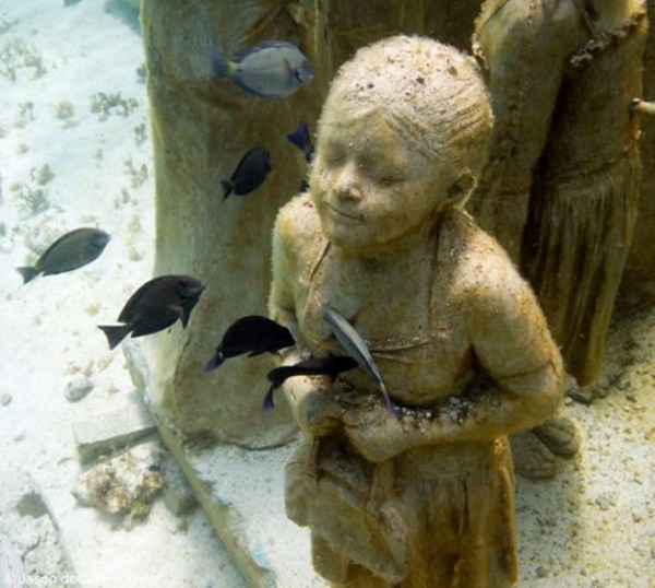 Sculptura sub apa