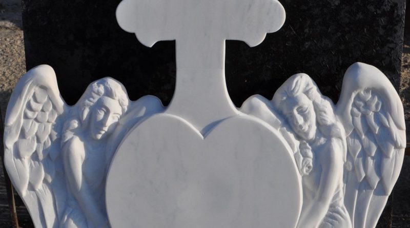 monument funerar realizat la simeria