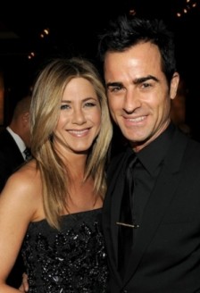 Jennifer Aniston si Justin Theroux s-au logodit