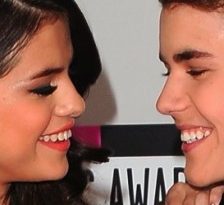 Justin Beiber o trateaza pe Selena ca pe o printesa