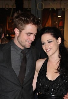 Kristen Stewart l-a inselat pe Robert Pattinson!