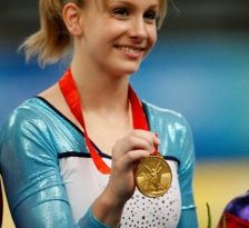 Sandra Izbasa, aur la sarituri
