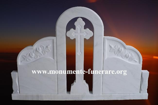 Monumente Funerare