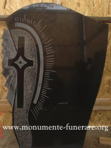 monumente funerare din granit